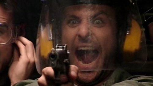 It's Always Sunny in Philadelphia Season 1 Episode 5 - Gun Fever