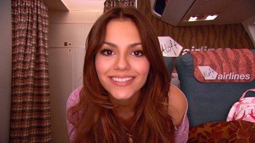 Victorious Season 1 Episode 9 - Wi-Fi in the Sky