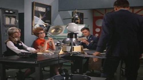 I Dream of Jeannie Season 3 Episode 25 - Operation: First Couple on the Moon