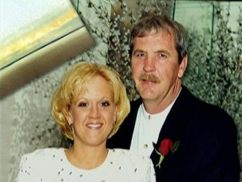 Forensic Files Season 8 Episode 34 - Web of Seduction