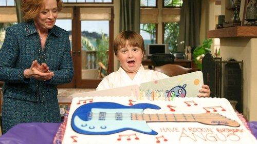 Two and a Half Men Season 2 Episode 8 - Frankenstein and the Horny Villagers