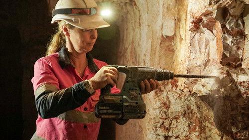 Outback Opal Hunters Season 13 Episode 2 - Hit The Road