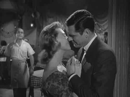 Peter Gunn Season 2 Episode 15 - Hot Money