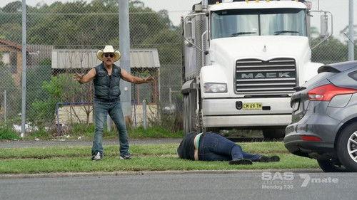 Fat Pizza: Back in Business Season 2 Episode 1 - Great Escape Pizza