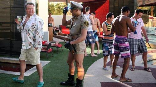 Modern Family Season 5 Episode 18 - Las Vegas