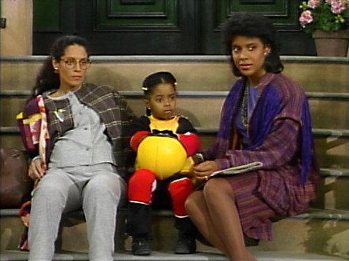 The Cosby Show Season 2 Episode 21 - An Early Spring