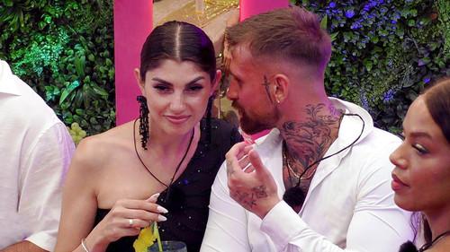 Love Island VIP Season 1 Episode 1 - Episode 1