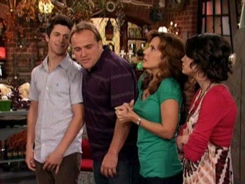 Wizards of Waverly Place Season 2 Episode 18 - Hugh's Not Normous