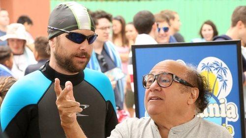 It's Always Sunny in Philadelphia Season 12 Episode 2 - The Gang Goes to a Water Park