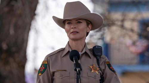 Roswell, New Mexico Season 3 Episode 4 - Walk on the Ocean