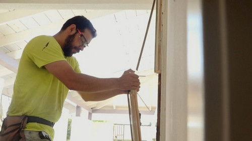 Flipping 101 With Tarek El Moussa Season 3 Episode 9 - A Million Dollar Hoarder Home