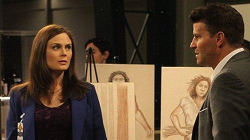 Bones Season 8 Episode 11 - The Archaeologist in the Cocoon