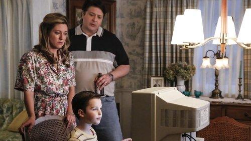 Young Sheldon Season 1 Episode 12 - A Computer, a Plastic Pony, and a Case of Beer