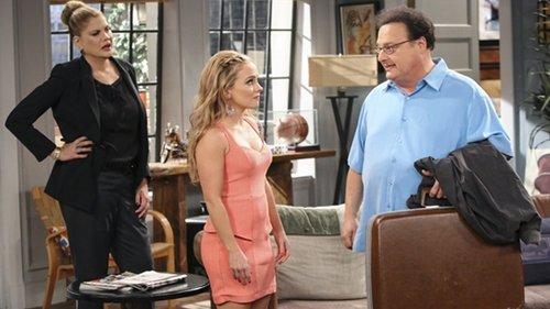 The Exes Season 4 Episode 1 - The Devil Wears Hanes