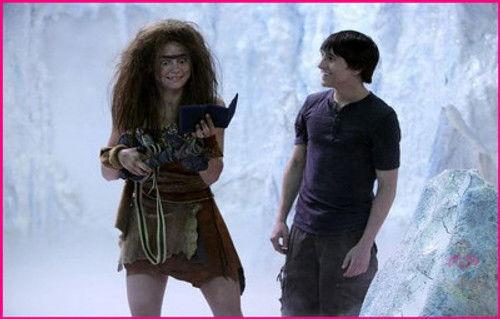 Pair of Kings Season 2 Episode 6 - An Ice Girl for Boomer
