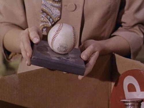 That Girl Season 1 Episode 8 - Little Auction Annie