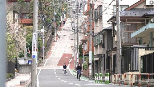 Document 72 Hours Season 16 Episode 15 - Journeys Up and Down a Steep Road in Tokyo