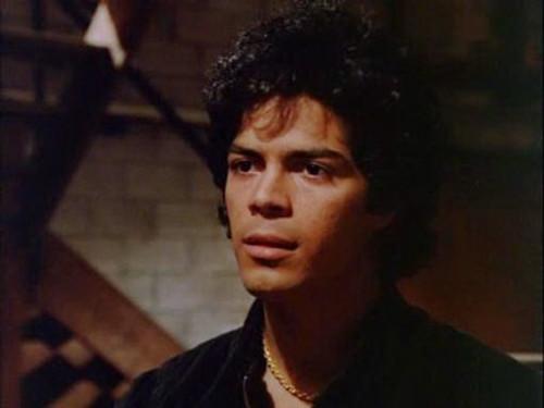 Miami Vice Season 1 Episode 19 - The Home Invaders