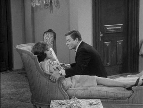 The Dick Van Dyke Show Season 4 Episode 27 - Never Bathe on Saturday