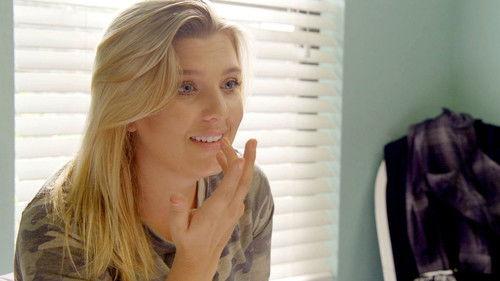 Siesta Key Season 1 Episode 9 - Chloe at a Crossroads