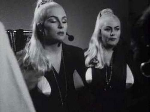 French & Saunders Season 4 Episode 4 - In Bed with French & Saunders