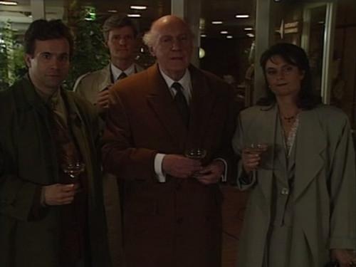 Rederiet Season 1 Episode 18 - Upp i rök