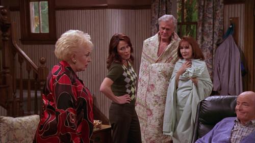 Everybody Loves Raymond Season 9 Episode 7 - Debra's Parents