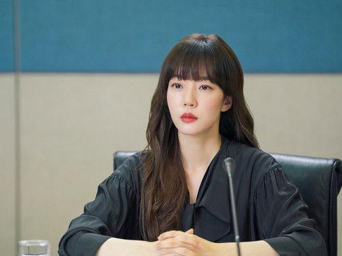 Search: WWW Season 1 Episode 16 - Defending Justice