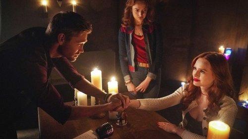 Riverdale Season 3 Episode 17 - Chapter Fifty-Two: The Raid