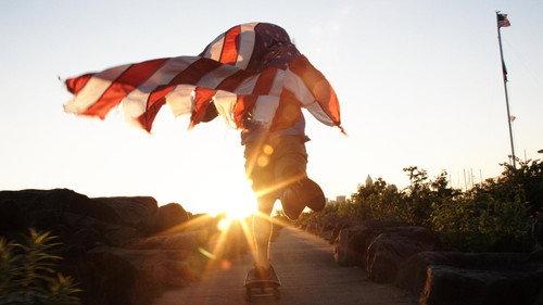 Independent Lens Season 22 Episode 6 - A Day in the Life of America / American Nomads