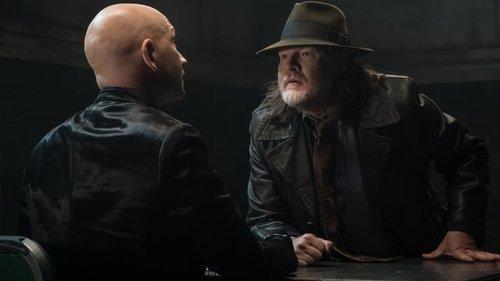 Gotham Season 5 Episode 9 - Legend of Dark Knight: The Trial of Jim Gordon