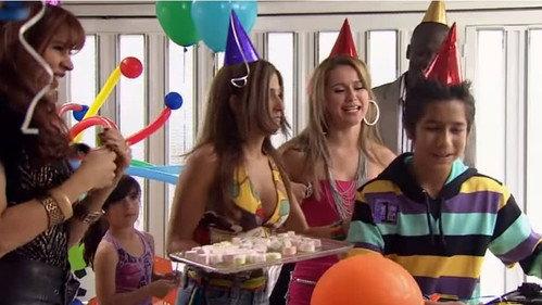 El Man es Germán Season 1 Episode 2 - Tigre's birthday