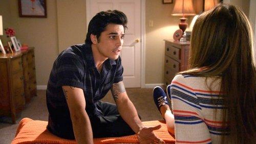 Awkward. Season 5 Episode 19 - Girls Gone Viral