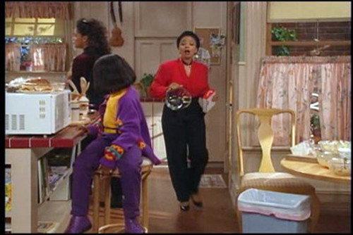 undefined Season 1 Episode 8 - Living Single... With Children