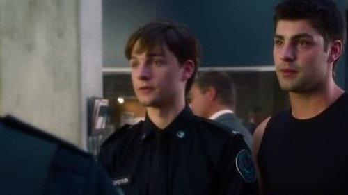 Rookie Blue Season 1 Episode 4 - Signals Crossed