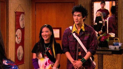 iCarly Season 2 Episode 6 - iGo to Japan (2)