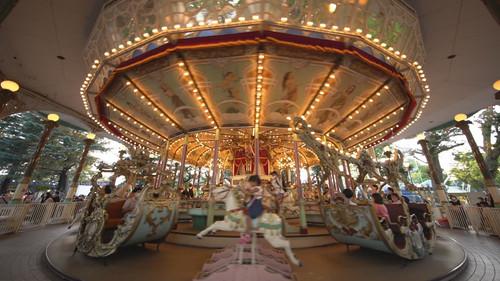 Document 72 Hours Season 11 Episode 17 - Toshimaen: In Front of Japan's Oldest Carousel