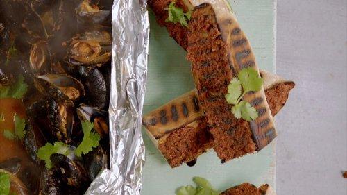 Jamie's 15-Minute Meals Season 1 Episode 4 - Beef Stroganoff and Moroccan Mussels