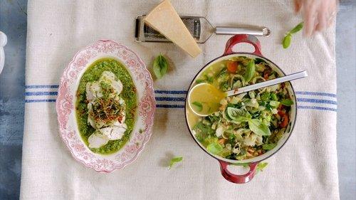 Jamie's 15-Minute Meals Season 1 Episode 10 - Jerk Pork and Poached Chicken