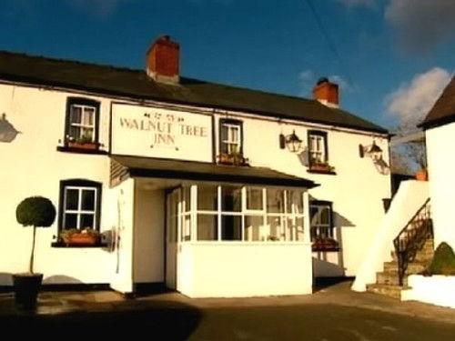 Ramsay's Kitchen Nightmares Season 1 Episode 3 - The Walnut Tree Inn