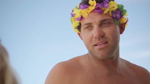 Siesta Key Season 2 Episode 1 - Born a King.