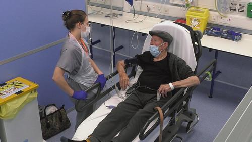 24 Hours in A&E Season 35 Episode 3 - Bless The Child