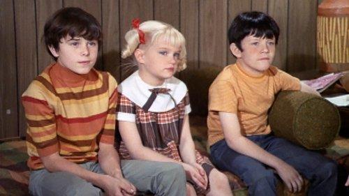 The Brady Bunch Season 1 Episode 20 - Brace Yourself
