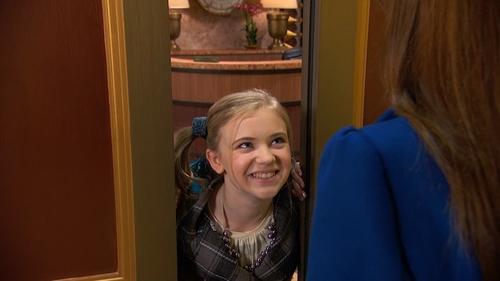 Jessie Season 1 Episode 7 - Creepy Connie Comes a Callin'