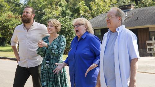 Home Town Season 8 Episode 14 - Some Like It Hot