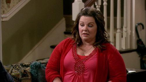 Mike & Molly Season 1 Episode 24 - Peggy's New Beau