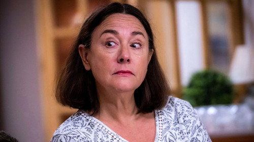 Two Doors Down Season 4 Episode 5 - Overnight