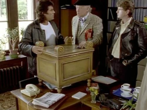 Lovejoy Season 4 Episode 1 - The Napoleonic Commode