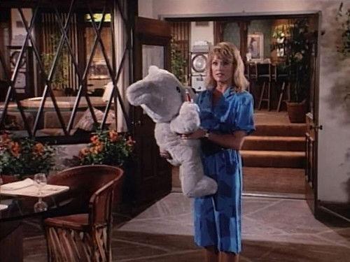 Matt Houston Season 3 Episode 19 - Company Secrets