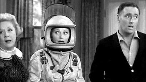 The Lucy Show Season 1 Episode 6 - Lucy Becomes an Astronaut